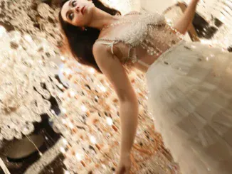 Em Beihold  Scared of the Dark Mp3 Download