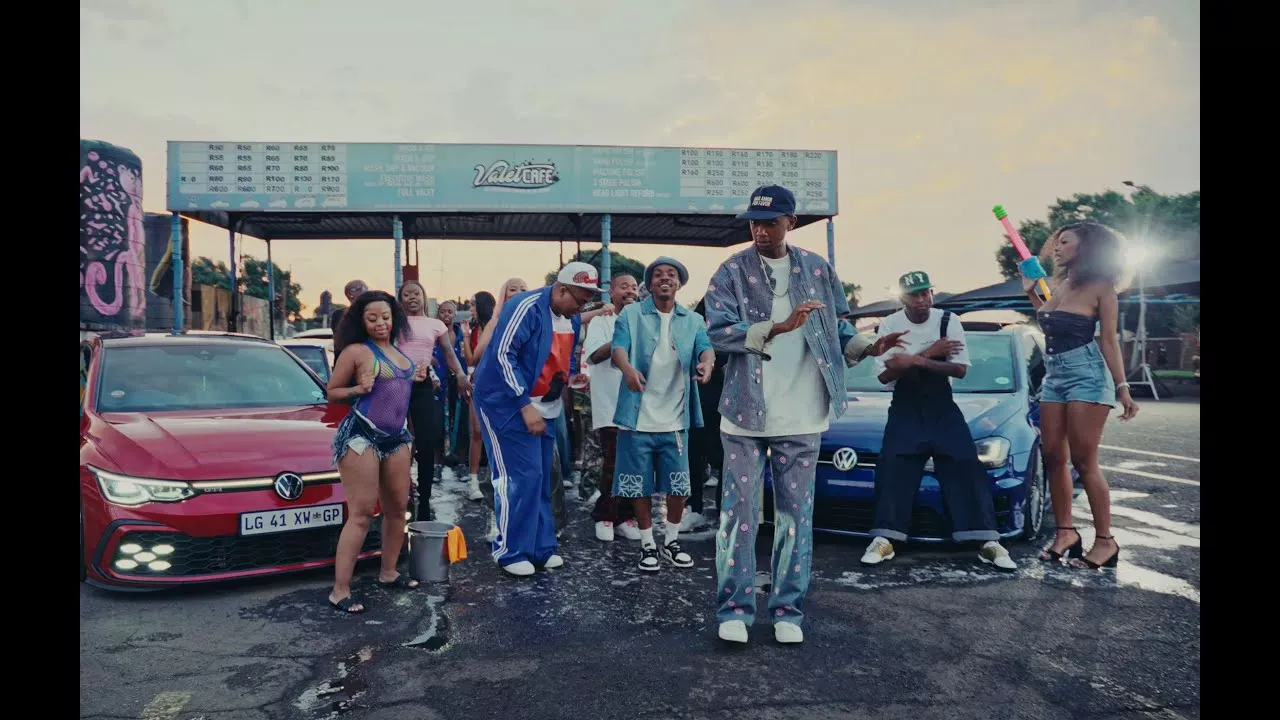 Shakes Hamba Nabo Ft. Les, Fake'well, Scotts Maphuma & Uncool MC Mp3 Download