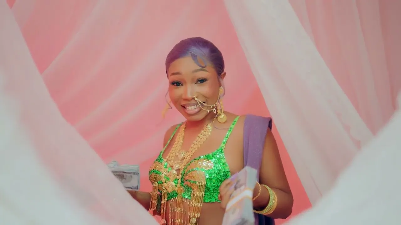 Guchi Gimme The Money ft. SALIMA CHICA Mp3 Download