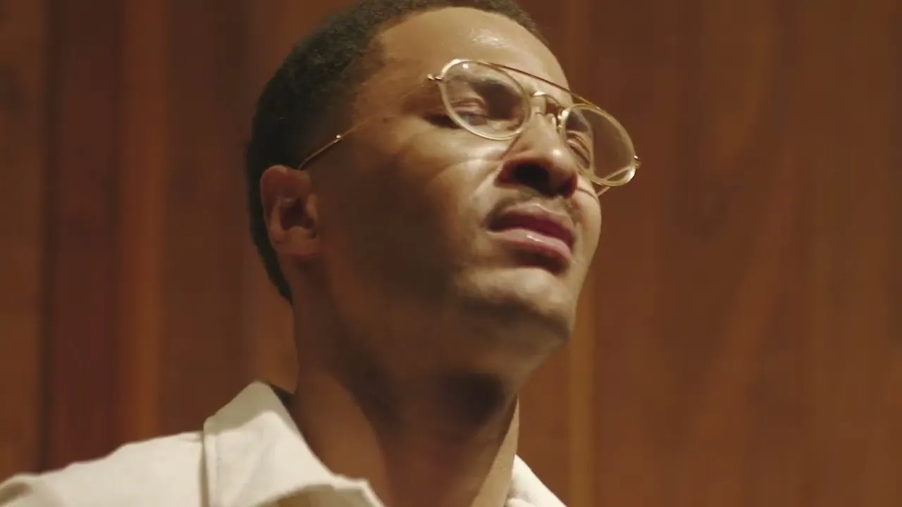 Frank Kole  Autumn Leaves Mp3 Download