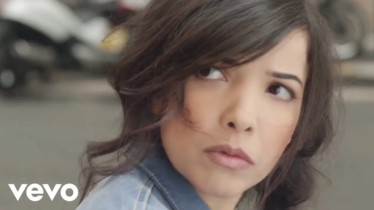 Indila Dernière danse Mp3 Download