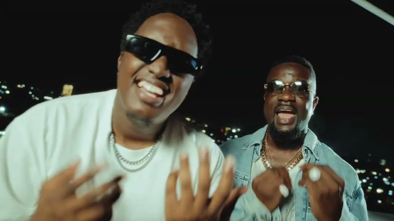 Smallgod  SMALLGOD FT SARKODIE & JOSHUA BARAKA  FIRE Mp3 Download