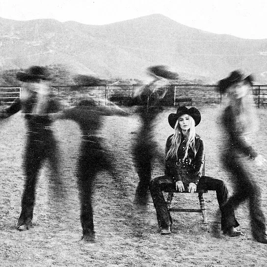 Lainey Wilson Can't Sit Still Mp3 Download