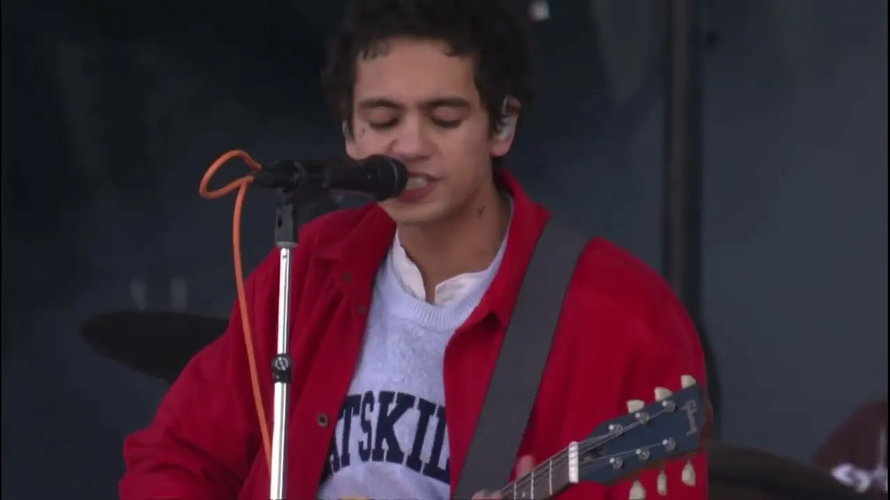 Dominic Fike  white keys (Live) Mp3 Download